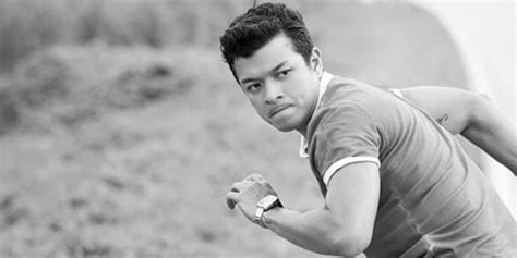 REVIEW: Jericho Rosales plays an intense lover in Red.